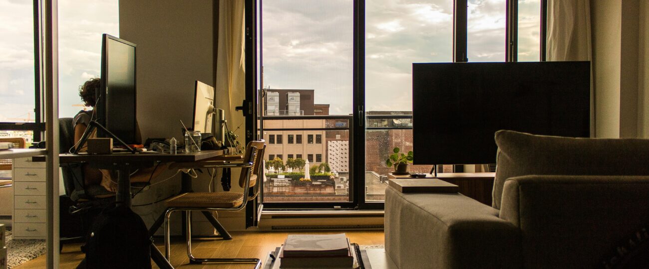 Aménager son salon pour télétravailler : le guide complet