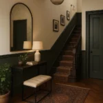 escalier en bois dans une maison moderne