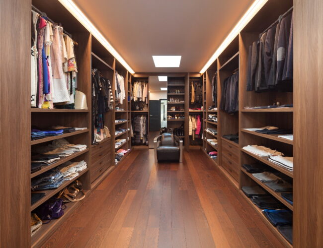 Quelles dimensions pour un dressing parfait ? Le guide complet